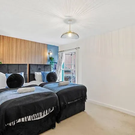 Apartment Stylish Penthouse On The Iconic Harbourside *