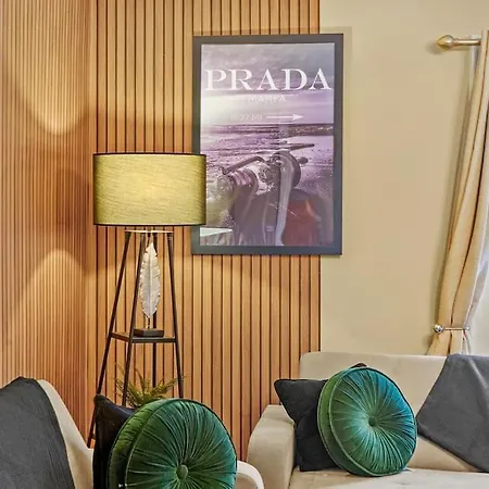 Stylish Penthouse On The Iconic Harbourside Bristol